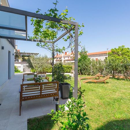 Riva Garden Exclusive Apartment Funtana Ngoại thất bức ảnh